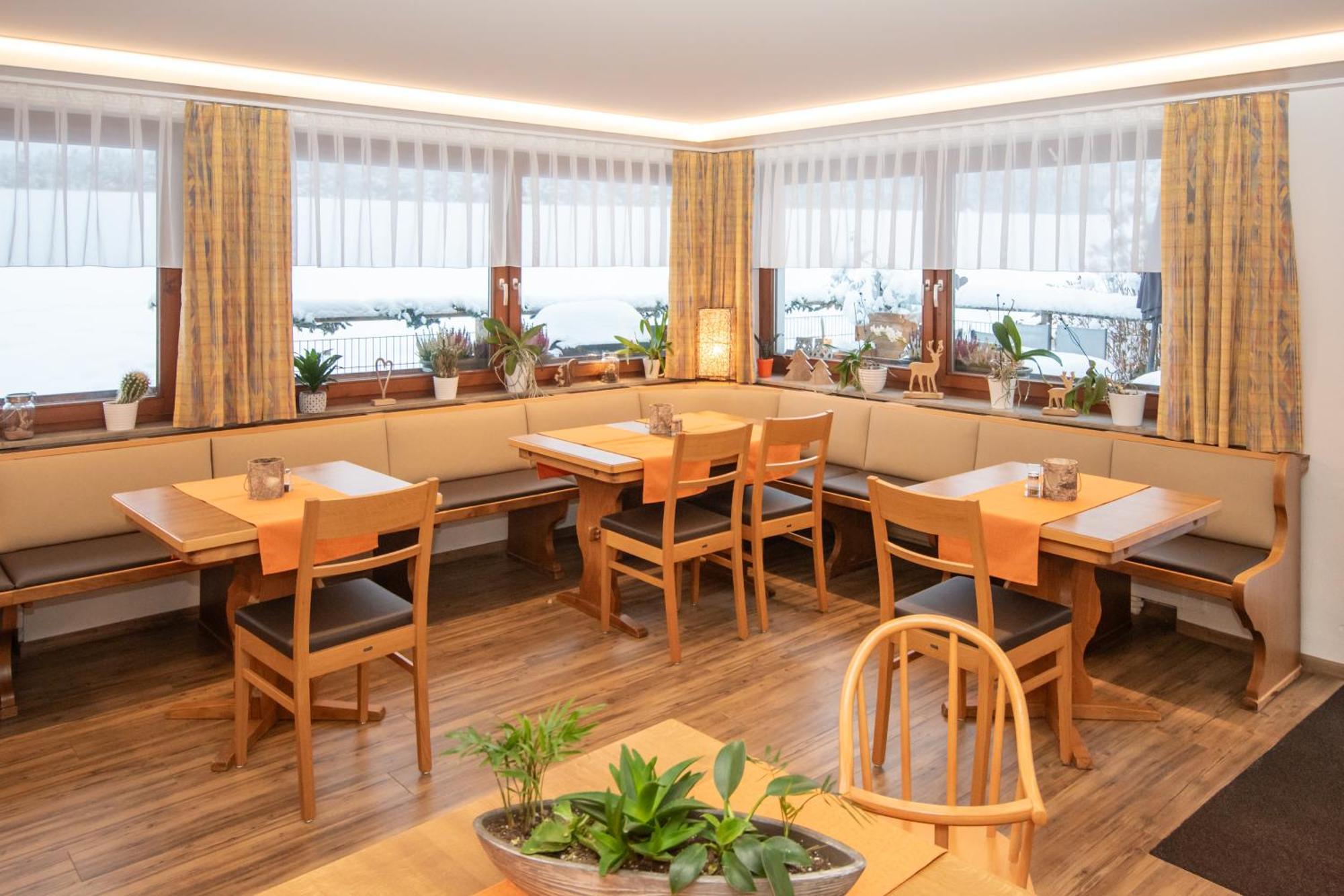 Landhotel Karin Freudenstadt Bagian luar foto