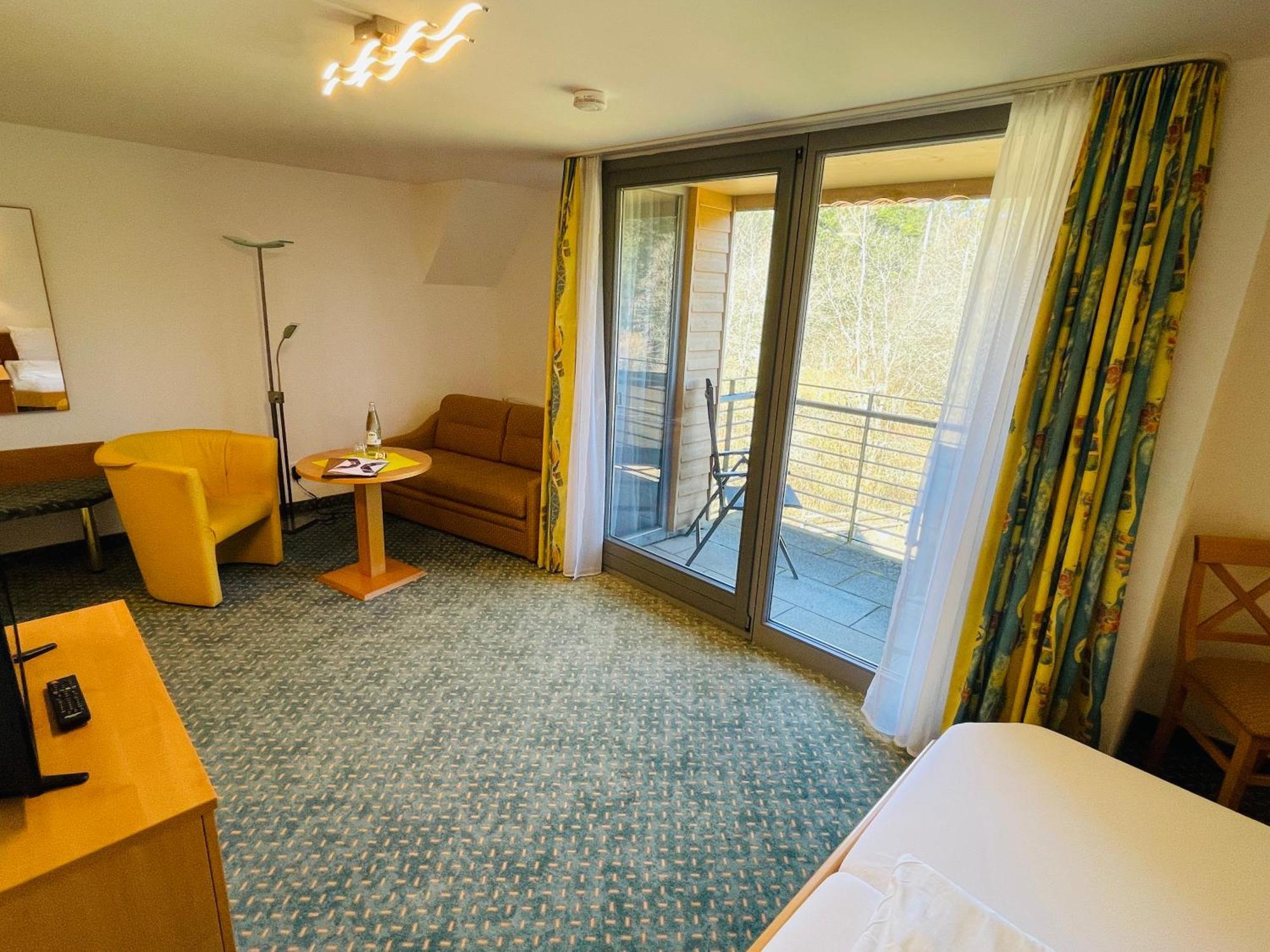 Landhotel Karin Freudenstadt Bagian luar foto