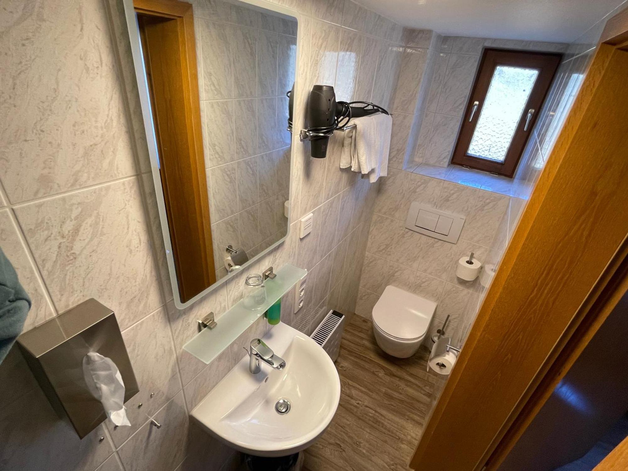 Landhotel Karin Freudenstadt Bagian luar foto