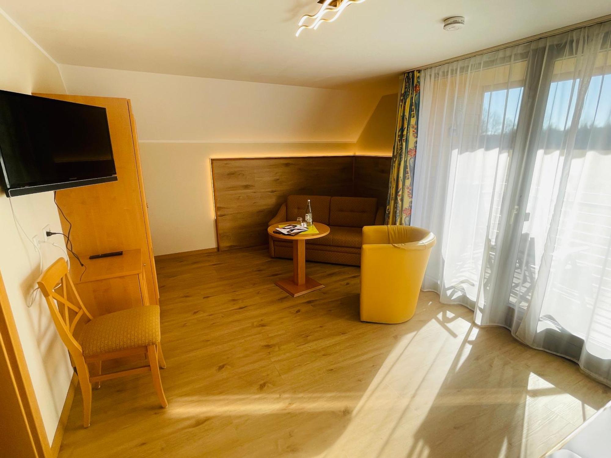 Landhotel Karin Freudenstadt Bagian luar foto