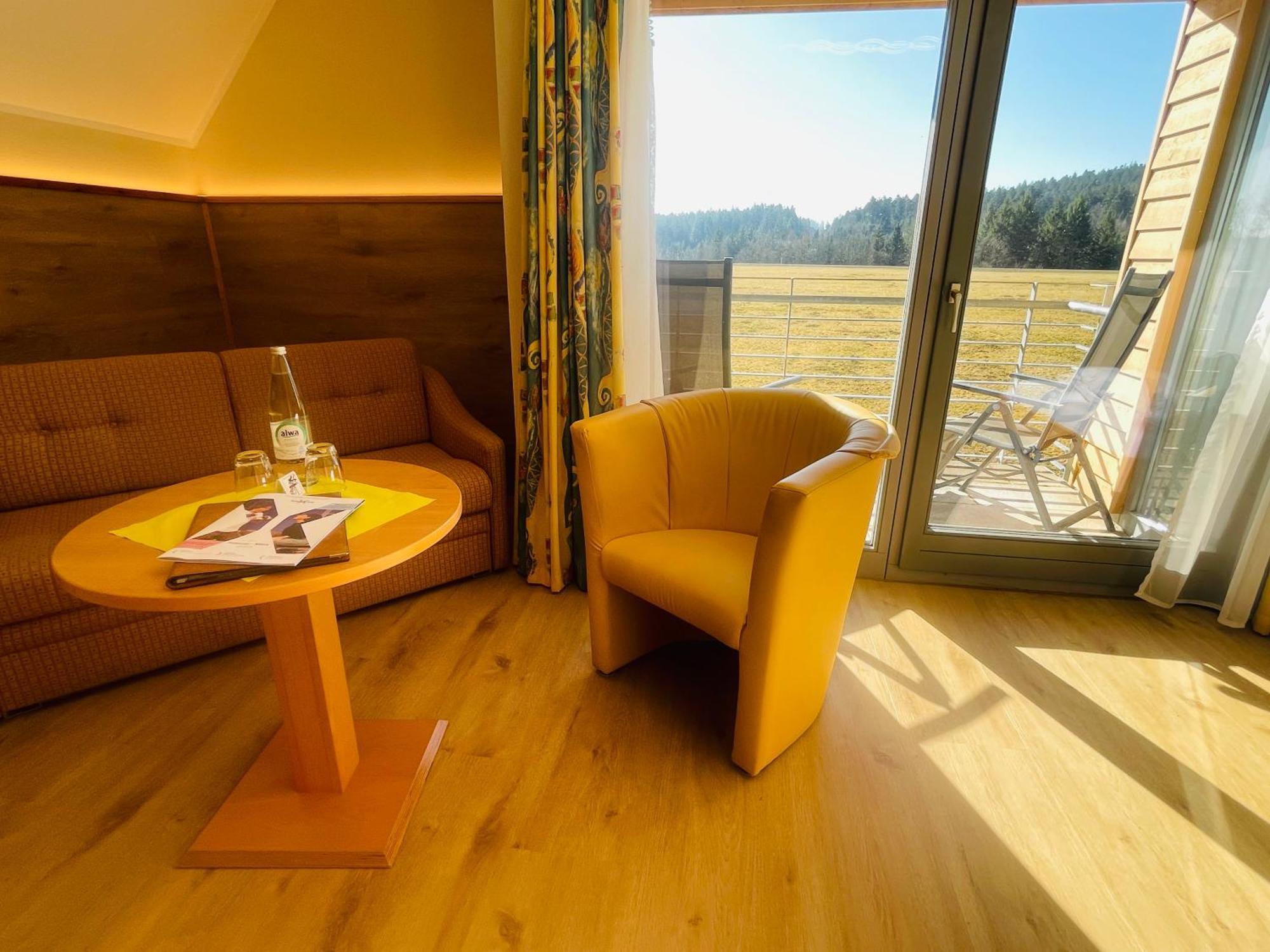 Landhotel Karin Freudenstadt Bagian luar foto